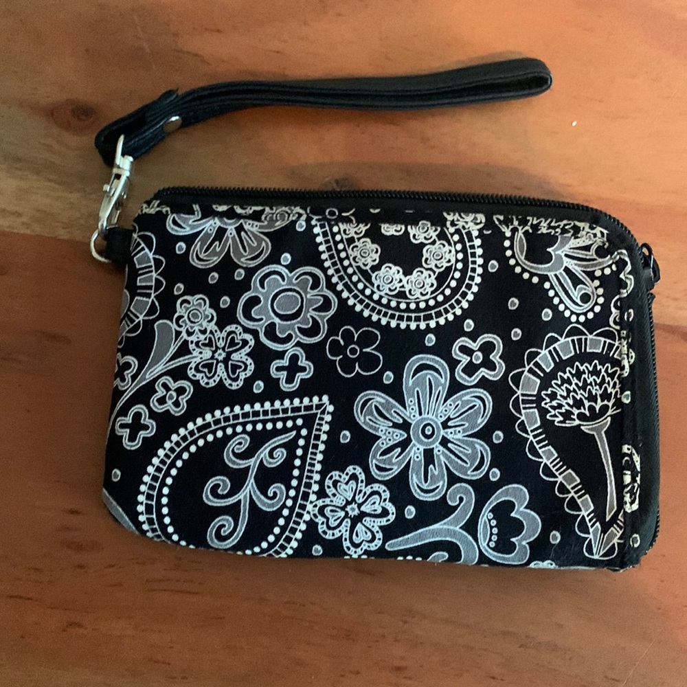Thirty One Black and white patterned wristlet